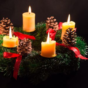 Oplev magien: Fire advent med fire eksklusive smykkeoverraskelser