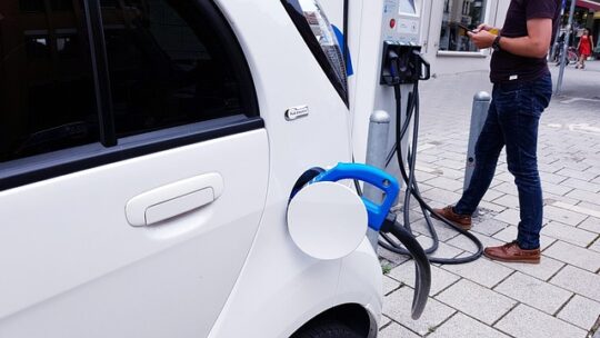 Tesla model 3 på brugtmarkedet – hvordan er batteriet efter flere år?